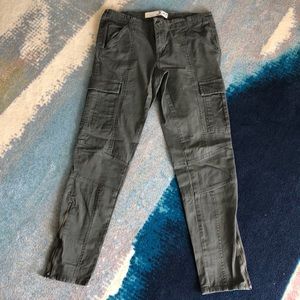 Joe Fresh Cotton skinny leg cargo pants - size 6